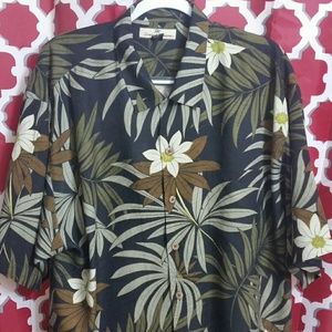 Tommy Bahama Short Sleeve Button Up Shirt